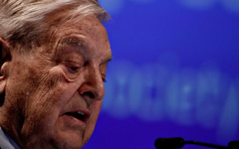 Sorosova špekulácia na Teslu nevyšla